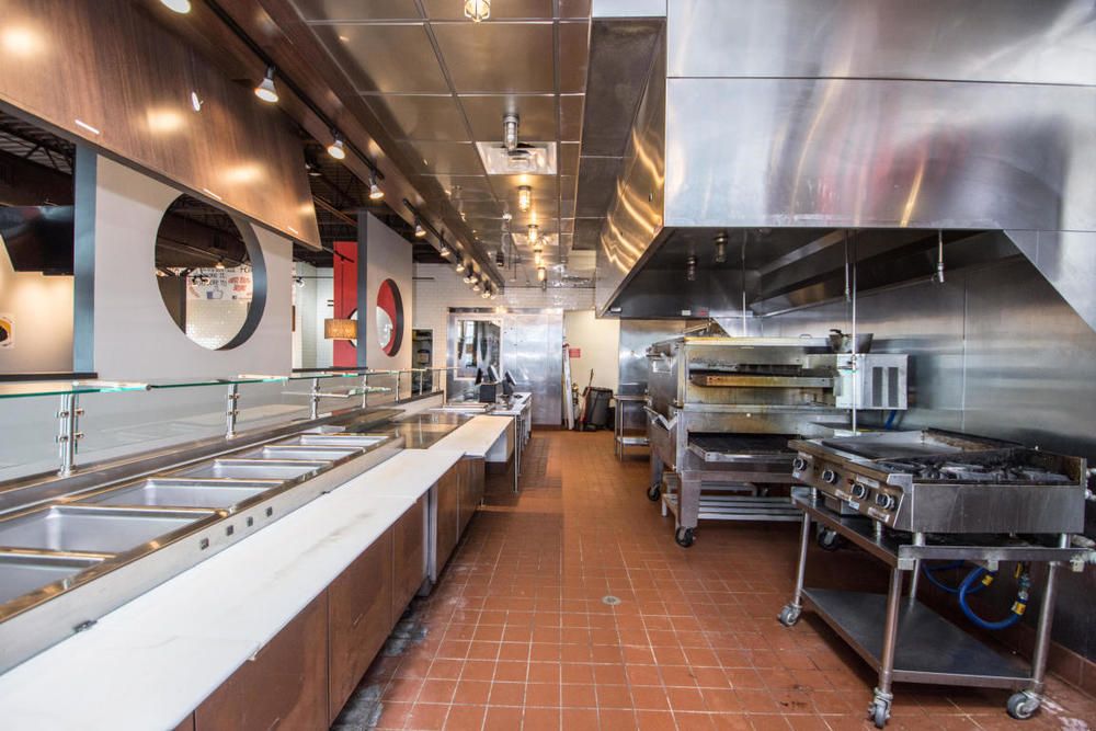 Uncle Maddio's Pizza: 1690 45th St S, Fargo, ND 58103